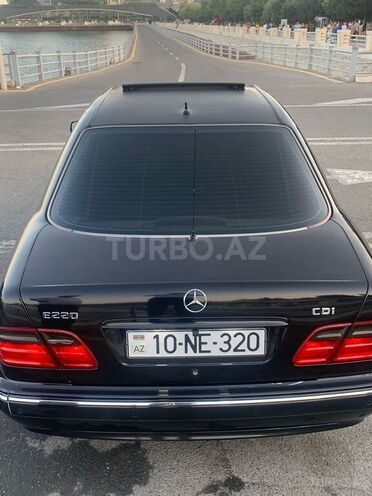 Mercedes E 320 2000, 250,000 km - 3.2 l - Bakı