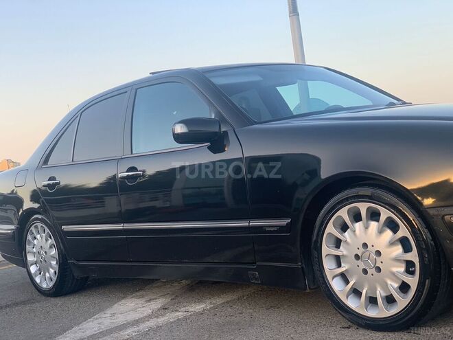 Mercedes E 320 2000, 250,000 km - 3.2 l - Bakı