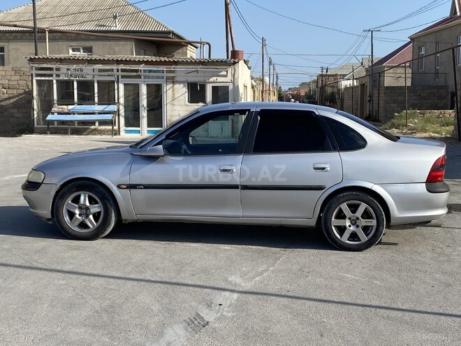 Opel Vectra 1996, 302,000 km - 1.8 l - Bakı