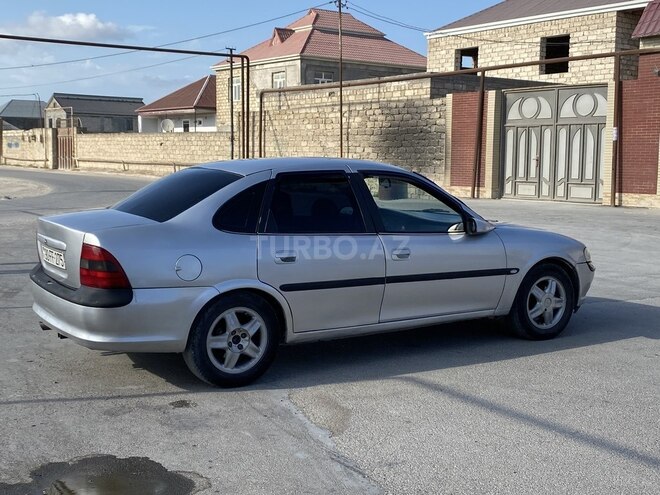 Opel Vectra 1996, 302,000 km - 1.8 l - Bakı