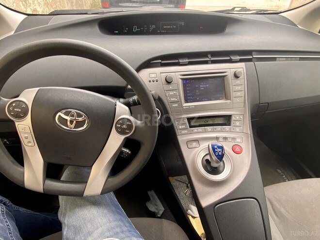 Toyota Prius 2013, 95,600 km - 1.8 l - Bakı