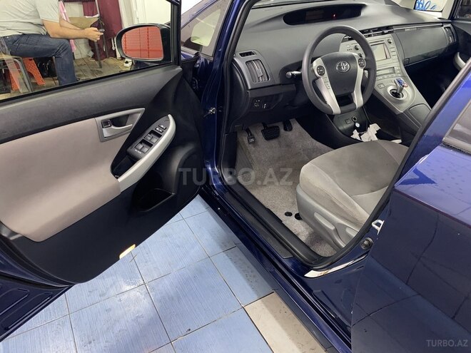 Toyota Prius 2013, 95,600 km - 1.8 l - Bakı