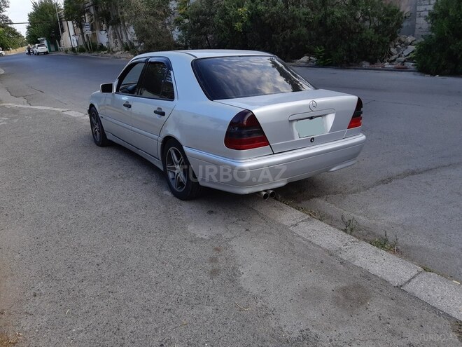 Mercedes C 230 1999, 301,000 km - 2.3 л - Bakı