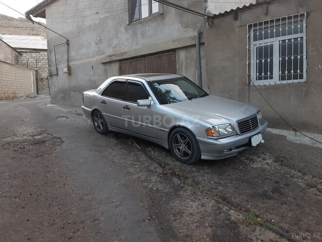Mercedes C 230 1999, 301,000 km - 2.3 л - Bakı
