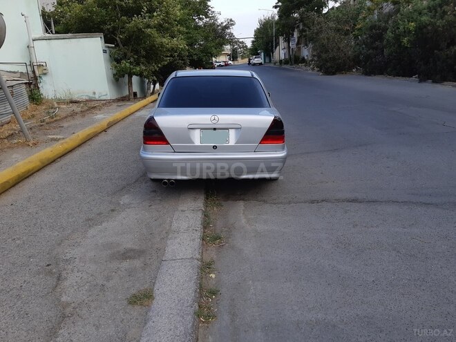 Mercedes C 230 1999, 301,000 km - 2.3 л - Bakı