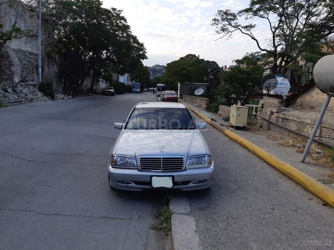 Mercedes C 230 1999, 301,000 km - 2.3 л - Bakı
