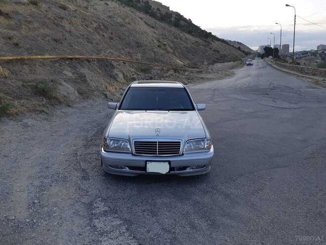 Mercedes C 230 1999, 301,000 km - 2.3 л - Bakı