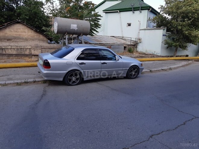 Mercedes C 230 1999, 301,000 km - 2.3 л - Bakı