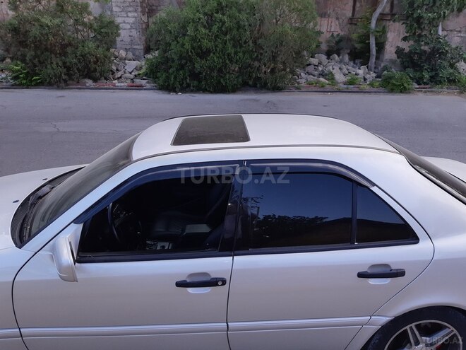 Mercedes C 230 1999, 301,000 km - 2.3 л - Bakı