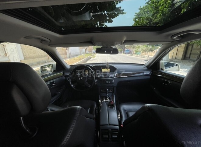 Mercedes E 220 2011, 240,000 km - 2.2 l - Salyan