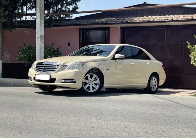Mercedes E 220 2011, 240,000 km - 2.2 l - Salyan