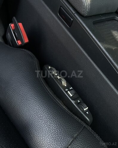 Mercedes E 220 2011, 240,000 km - 2.2 l - Salyan
