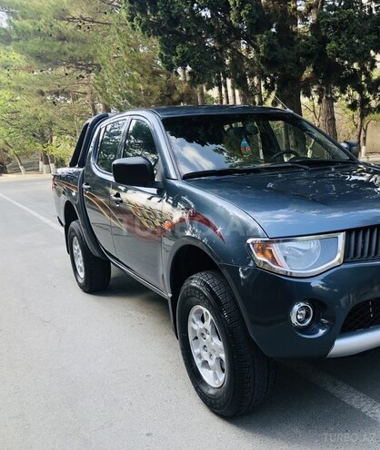 Mitsubishi L200 2008, 208,650 km - 2.5 l - Bakı