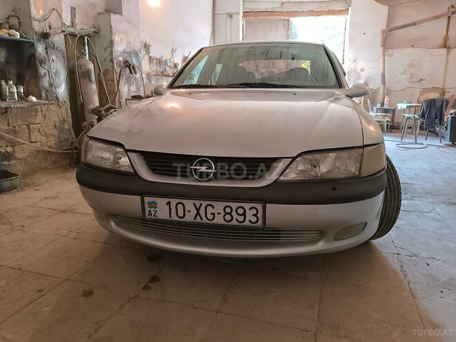 Opel Vectra 1996, 105,000 km - 2.0 l - Sumqayıt