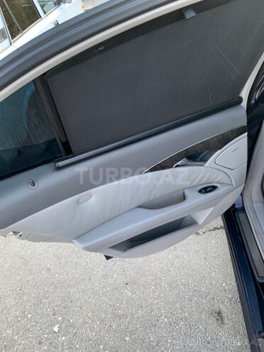 Mercedes E 240 2002, 276,000 km - 2.6 л - Bakı