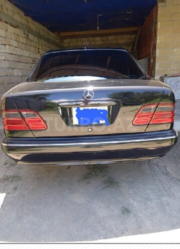 Mercedes E 320 1999, 539,214 km - 3.2 l - Zaqatala