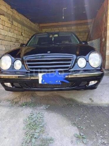 Mercedes E 320 1999, 539,214 km - 3.2 l - Zaqatala
