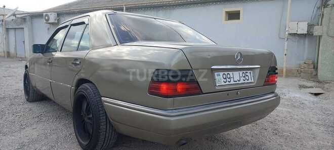 Mercedes E 250 1994, 124,578 km - 2.5 л - Bakı