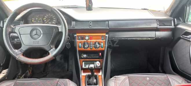 Mercedes E 250 1994, 124,578 km - 2.5 л - Bakı