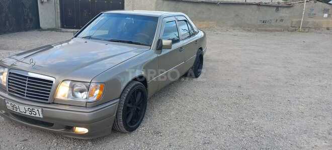 Mercedes E 250 1994, 124,578 km - 2.5 л - Bakı