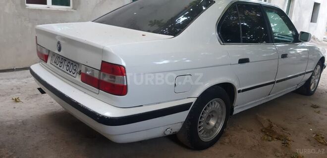 BMW 525 1989, 300,000 km - 2.5 l - Bakı