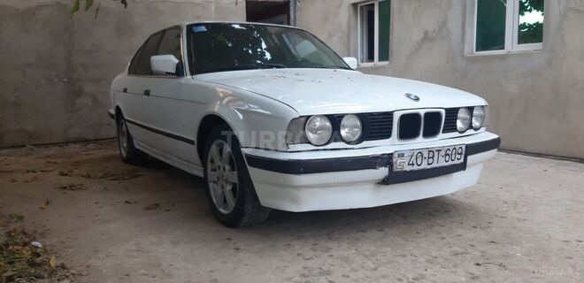 BMW 525 1989, 300,000 km - 2.5 l - Bakı