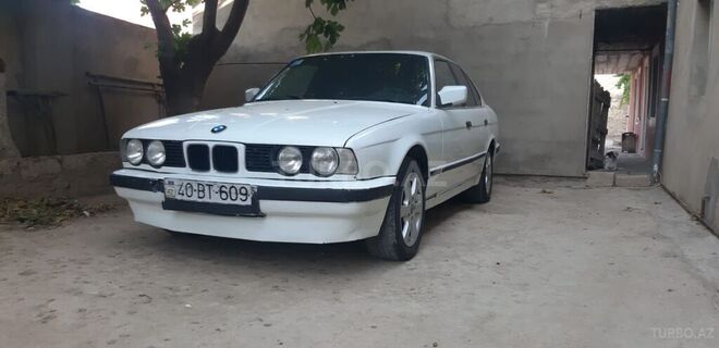 BMW 525 1989, 300,000 km - 2.5 l - Bakı