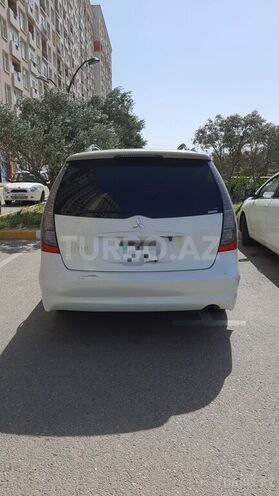 Mitsubishi Grandis 2003, 164,000 km - 2.4 l - Bakı