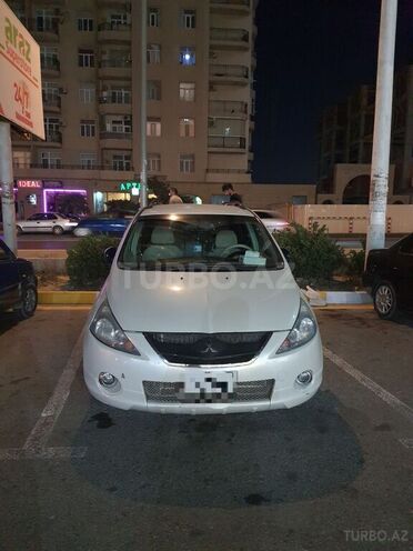 Mitsubishi Grandis 2003, 164,000 km - 2.4 l - Bakı