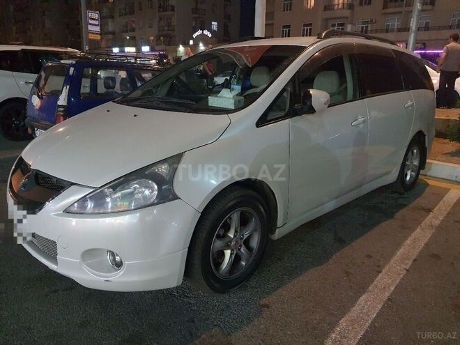 Mitsubishi Grandis 2003, 164,000 km - 2.4 l - Bakı