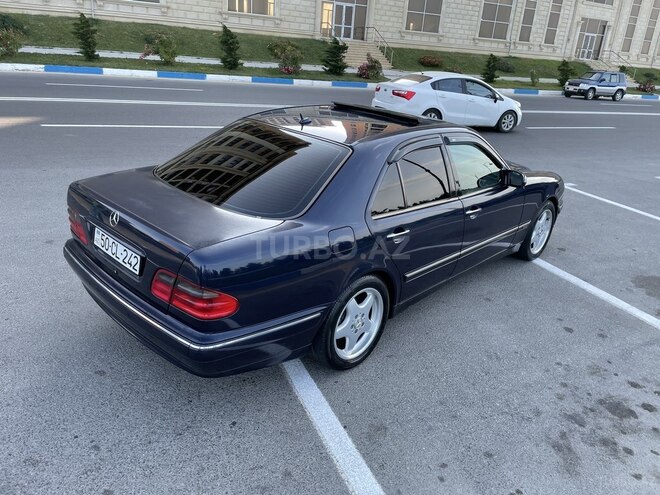 Mercedes E 240 2000, 250,000 km - 2.6 l - Sumqayıt