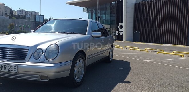 Mercedes E 230 1996, 365,000 km - 2.3 l - Bakı