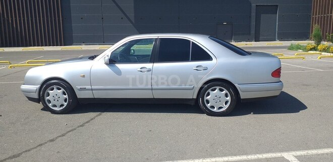 Mercedes E 230 1996, 365,000 km - 2.3 l - Bakı