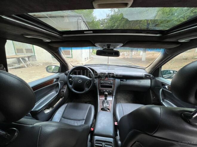 Mercedes C 240 2002, 210,000 km - 2.6 l - Sumqayıt