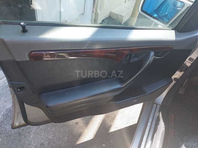 Mercedes C 220 1996, 329,700 km - 2.2 l - Bakı