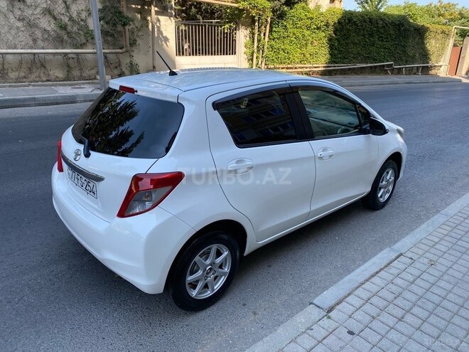 Toyota Vitz 2012, 22,700 km - 1.3 l - Bakı
