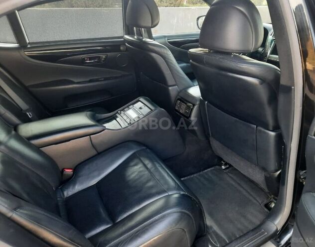 Lexus LS 460 2008, 250,000 km - 4.6 l - Gəncə