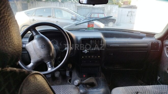 GAZ 3102 1999, 301,000 km - 2.4 л - Bakı