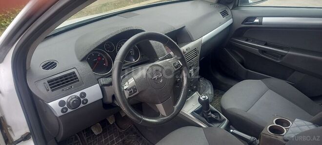Opel Astra 2006, 200,006 km - 1.3 l - Bakı