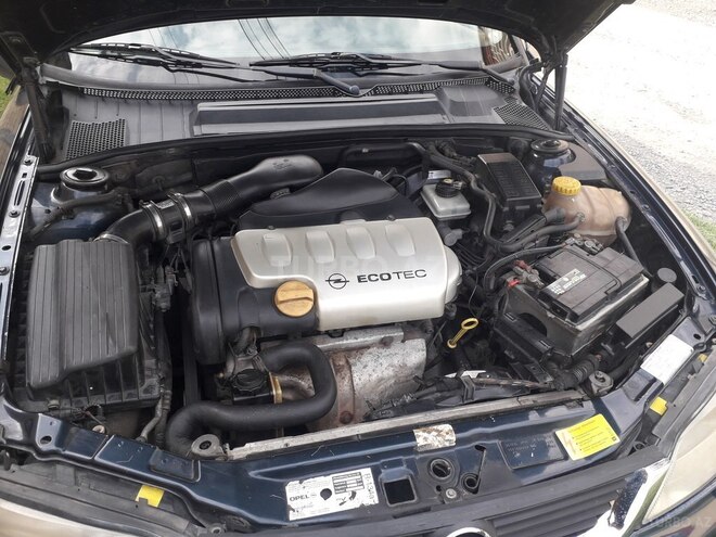 Opel Vectra 2000, 350,000 km - 1.8 l - Zaqatala