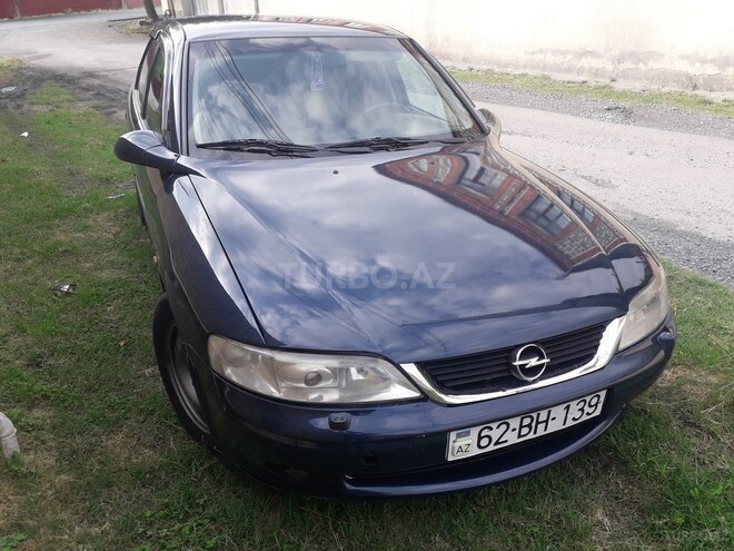 Opel Vectra 2000, 350,000 km - 1.8 l - Zaqatala