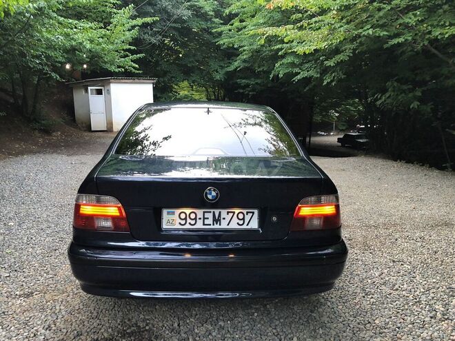BMW 520 1999, 212,000 km - 2.0 l - Masallı