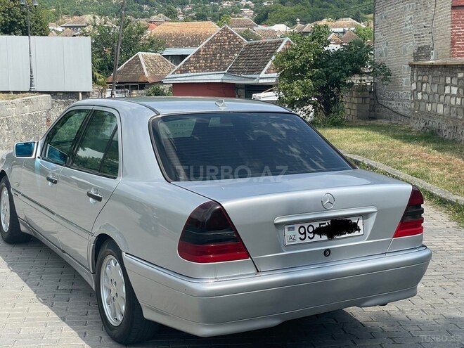 Mercedes C 240 1999, 360,000 km - 2.4 l - Şəki