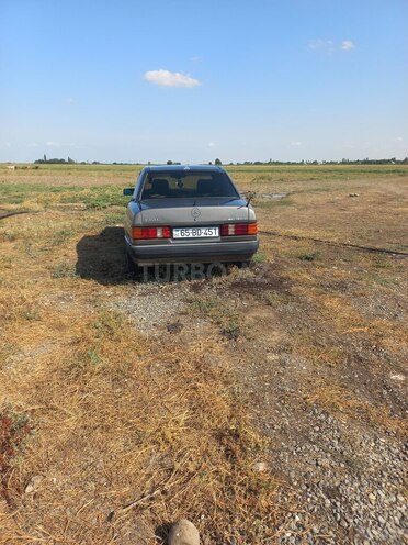 Mercedes 190 1990, 590,325 km - 1.8 l - Ağcabədi