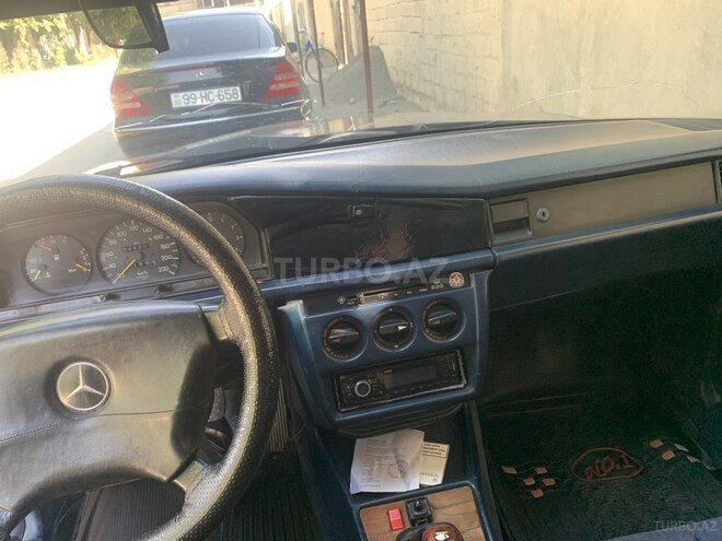 Mercedes 190 1992, 350,000 km - 1.8 l - Mingəçevir