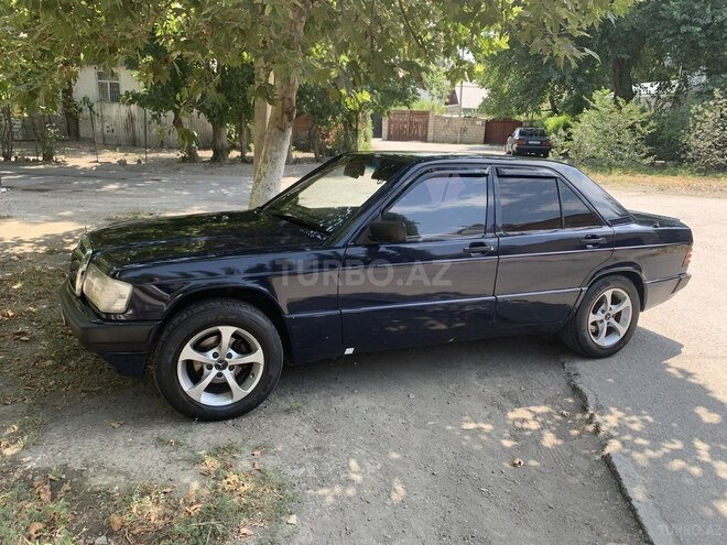 Mercedes 190 1992, 350,000 km - 1.8 l - Mingəçevir