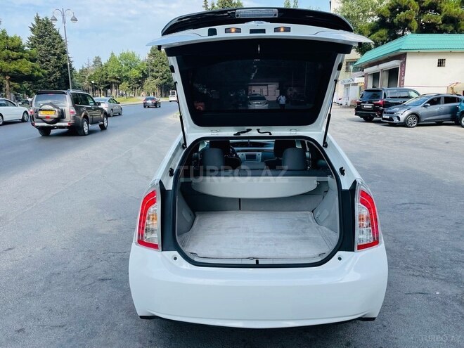 Toyota Prius 2013, 128,618 km - 1.8 l - Bakı