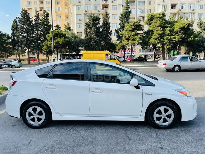 Toyota Prius 2013, 128,618 km - 1.8 l - Bakı