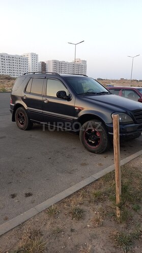 Mercedes ML 320 2000, 244,000 km - 3.2 l - Bakı