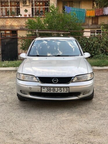 Opel Vectra 1998, 267,000 km - 2.0 l - Bakı